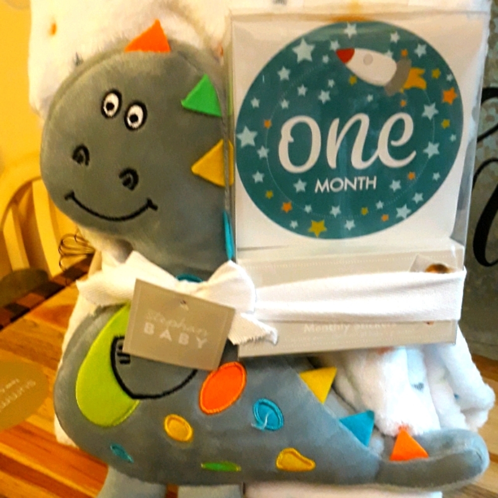 Stephan Baby Plush toy, blanket and 12 month stickers